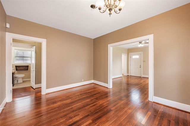 2611 Rosewood Street, Houston, TX 77004