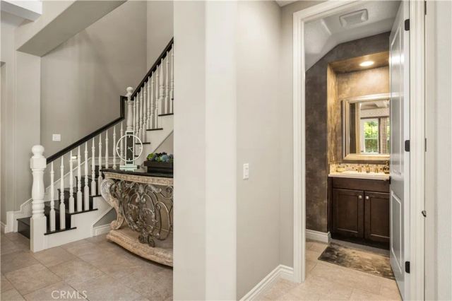 14 Lonestar, Irvine, CA 92602