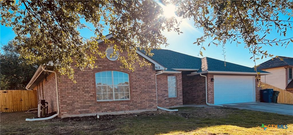 912 Risen Star Lane, Copperas Cove, TX 76522