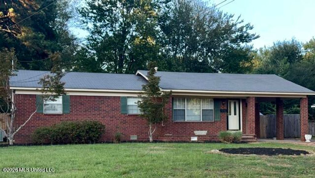105 Southern Avenue, Senatobia, MS 38668 — exterior