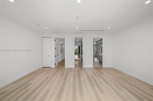 536 NW 48th ST, Miami, FL 33127