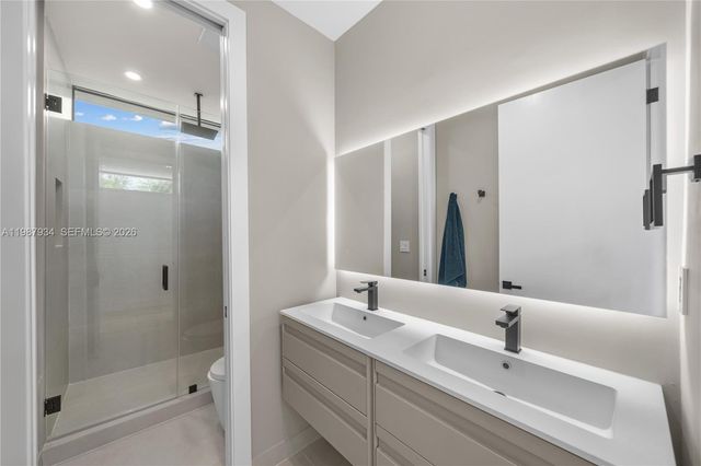 536 NW 48th ST, Miami, FL 33127