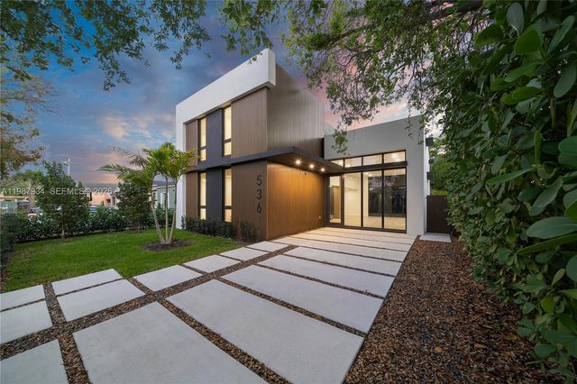 536 NW 48th ST, Miami, FL 33127