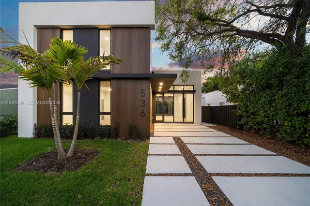 536 NW 48th ST, Miami, FL 33127