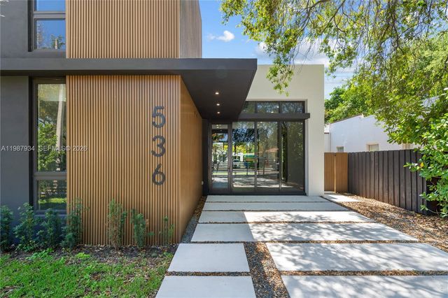 536 NW 48th ST, Miami, FL 33127