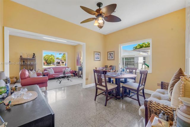 2048 NE 180th St, North Miami Beach, FL 33162