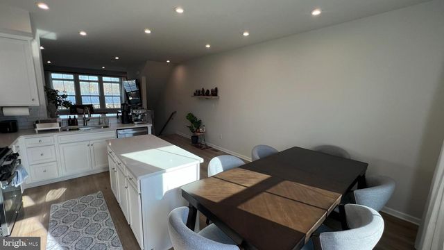 11 SIDNEY LN, Stratford, NJ 08084