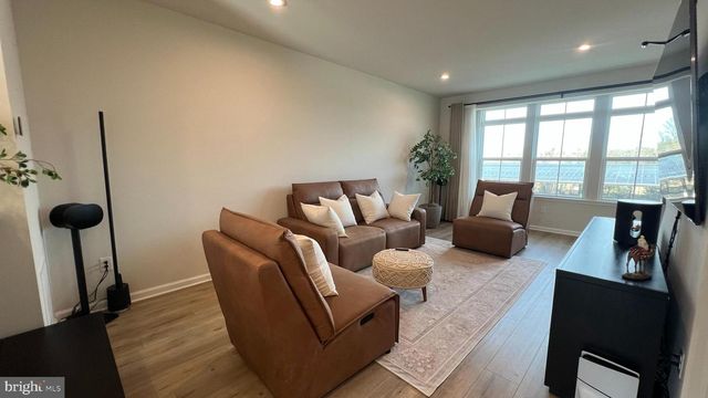 11 SIDNEY LN, Stratford, NJ 08084