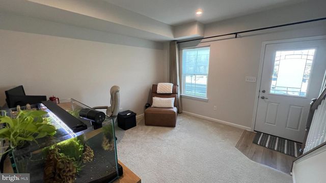 11 SIDNEY LN, Stratford, NJ 08084