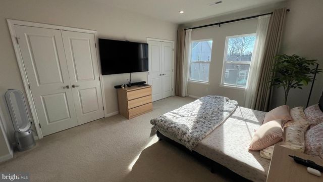 11 SIDNEY LN, Stratford, NJ 08084