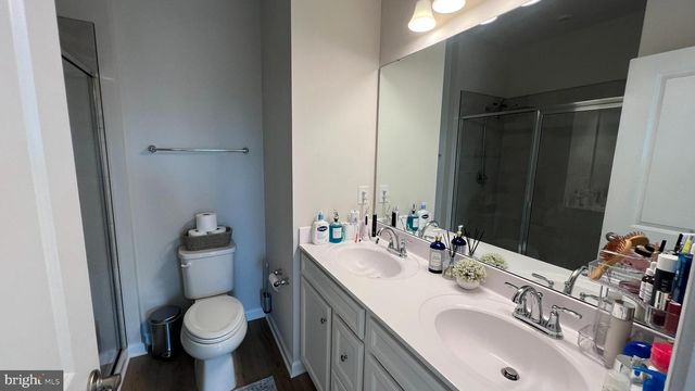 11 SIDNEY LN, Stratford, NJ 08084