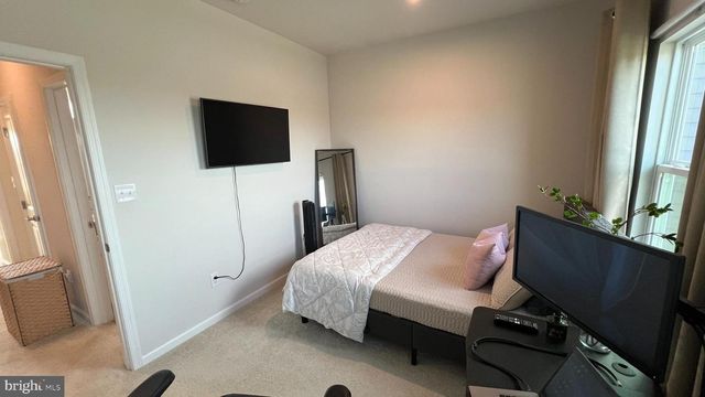 11 SIDNEY LN, Stratford, NJ 08084