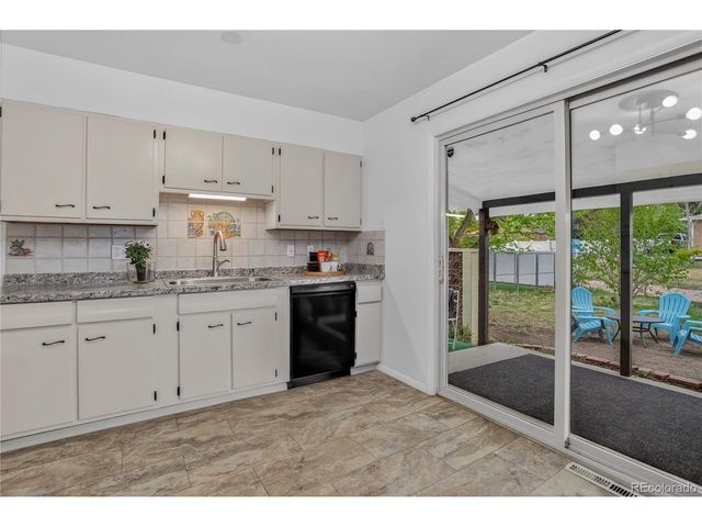 599 S Swadley St, Lakewood, CO 80228