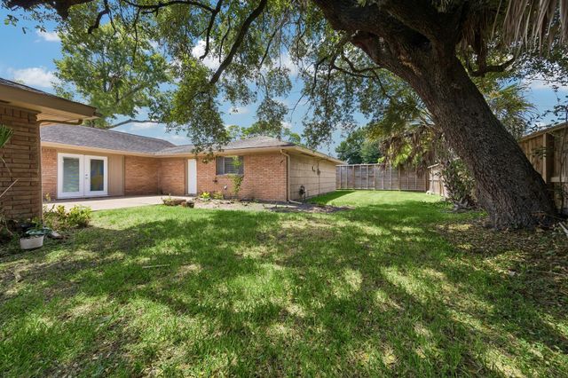 4126 Martinshire Drive, Houston, TX 77025