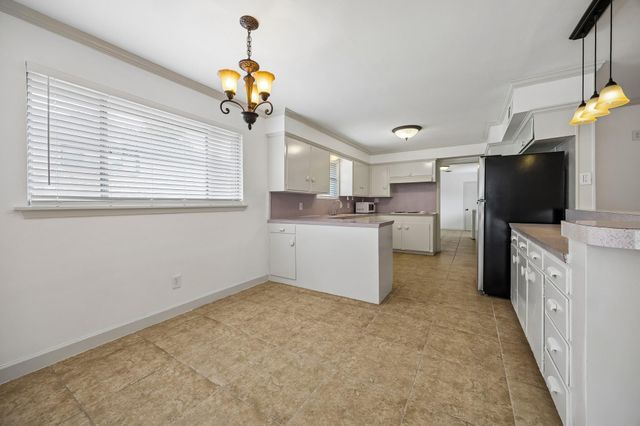 4126 Martinshire Drive, Houston, TX 77025