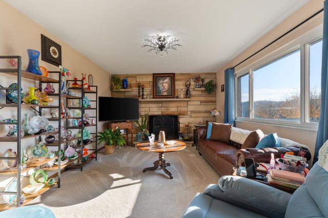 104 Lynn Knolls, Scott Depot, WV 25560