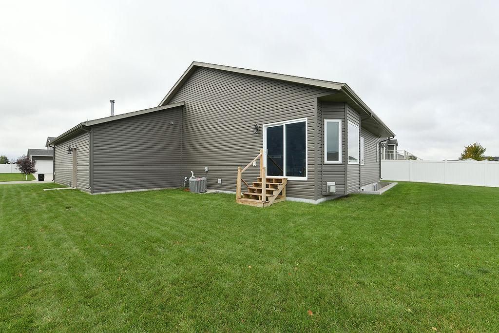 1220 Legion Lane W, West Fargo, ND 58078 — photo 4