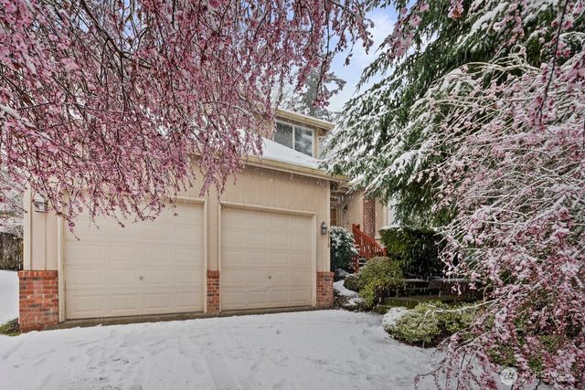 8218 126th Place SE, Newcastle, WA 98056