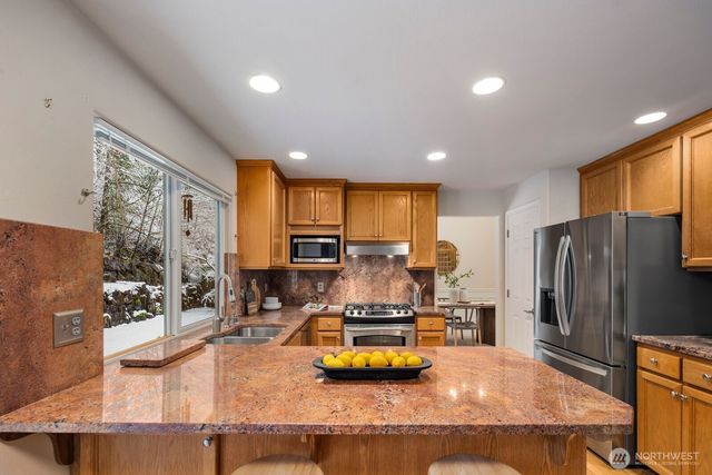 8218 126th Place SE, Newcastle, WA 98056