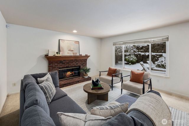 8218 126th Place SE, Newcastle, WA 98056