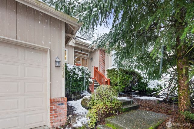 8218 126th Place SE, Newcastle, WA 98056