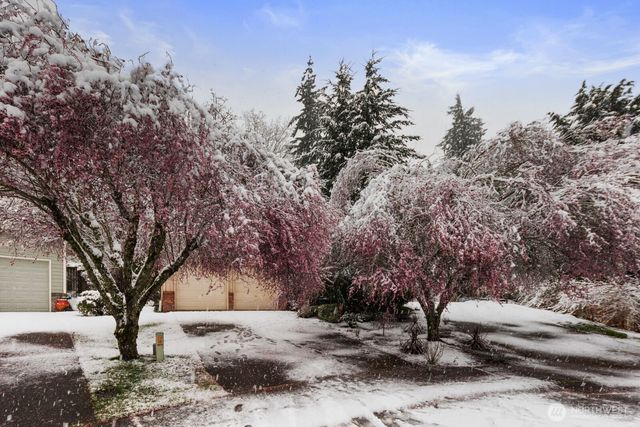 8218 126th Place SE, Newcastle, WA 98056