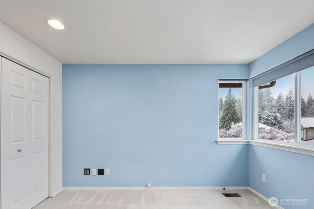 8218 126th Place SE, Newcastle, WA 98056