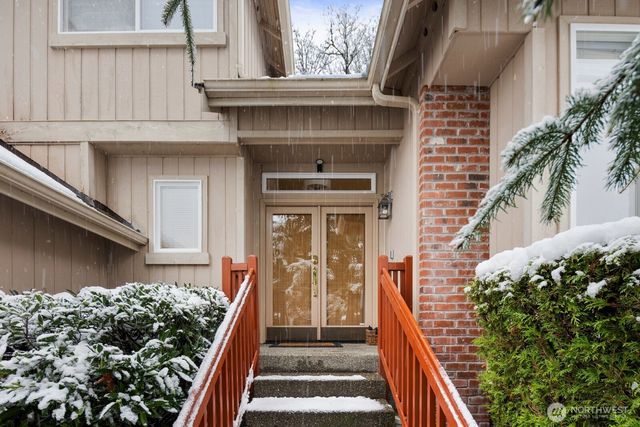 8218 126th Place SE, Newcastle, WA 98056