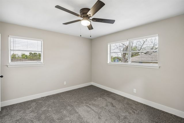 1702 Northcrest Drive, Arlington, TX 76012