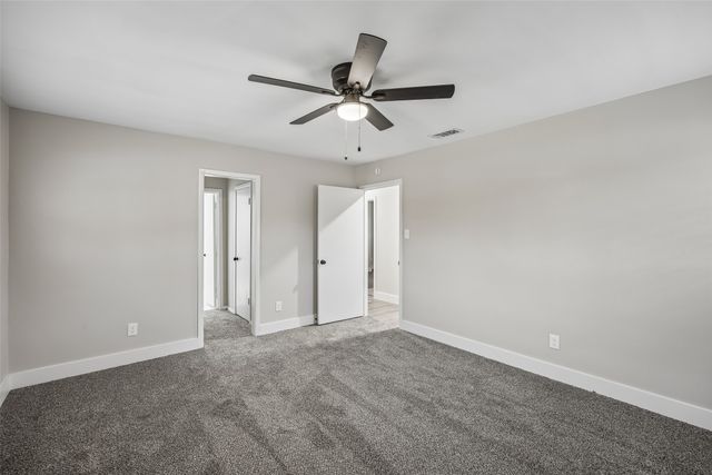 1702 Northcrest Drive, Arlington, TX 76012