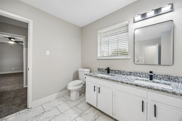 1702 Northcrest Drive, Arlington, TX 76012