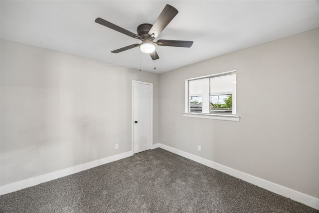 1702 Northcrest Drive, Arlington, TX 76012