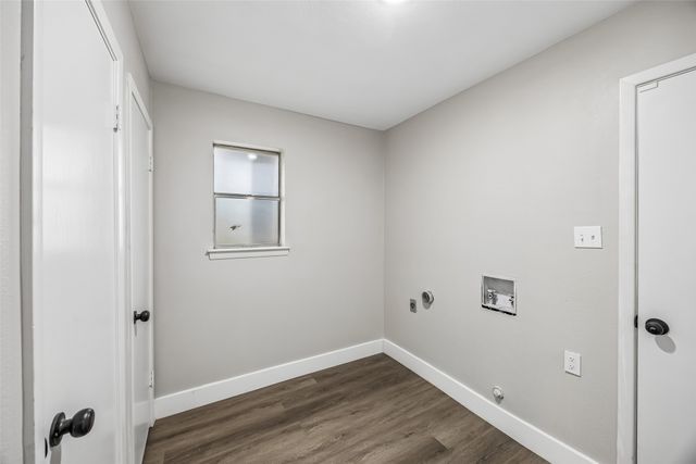 1702 Northcrest Drive, Arlington, TX 76012