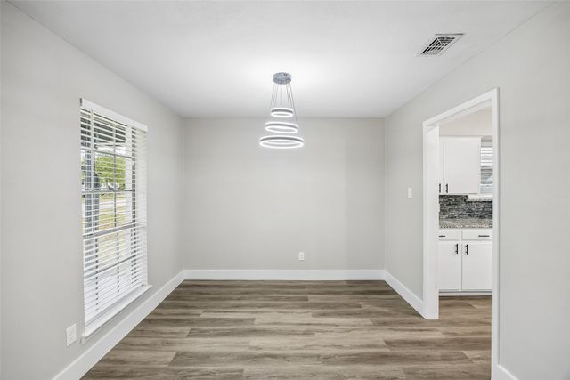 1702 Northcrest Drive, Arlington, TX 76012