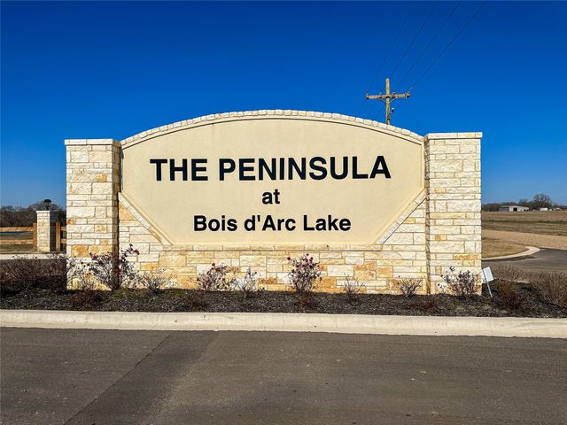 330 Lakewood Lane, Honey Grove, TX 75446