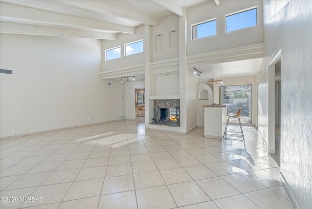 4725 N Craycroft Road, Tucson, AZ 85718