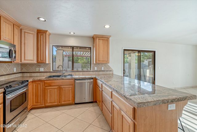 4725 N Craycroft Road, Tucson, AZ 85718