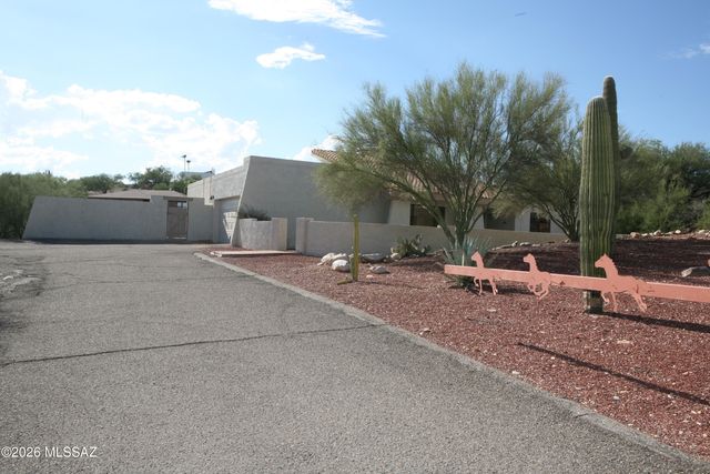 4725 N Craycroft Road, Tucson, AZ 85718