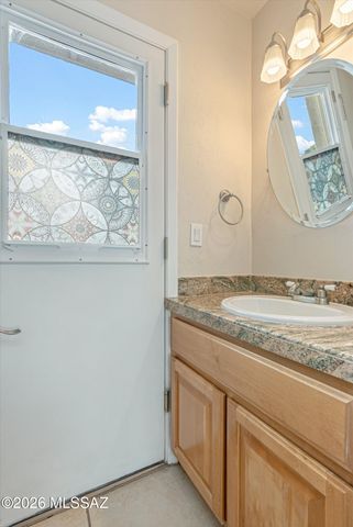 4725 N Craycroft Road, Tucson, AZ 85718