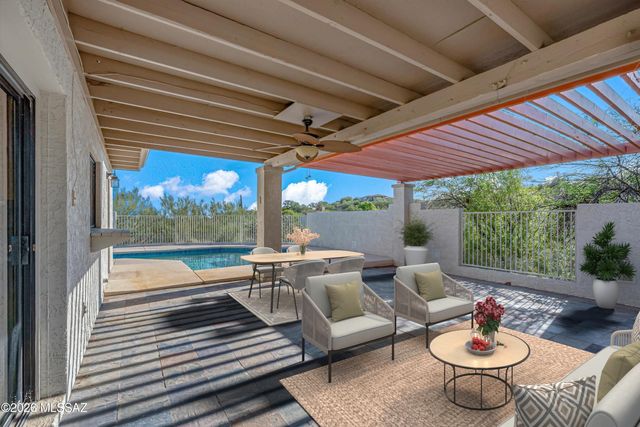 4725 N Craycroft Road, Tucson, AZ 85718
