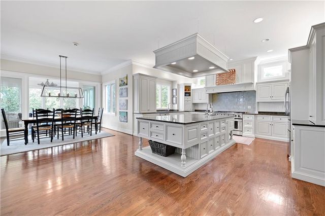 3700 W 153rd Street, Overland Park, KS 66224