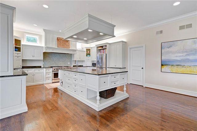 3700 W 153rd Street, Overland Park, KS 66224