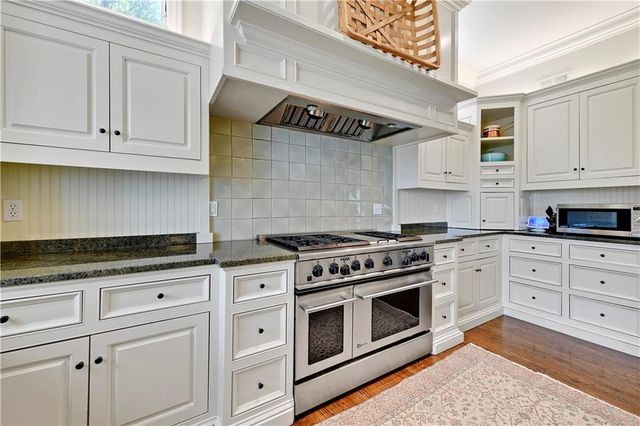 3700 W 153rd Street, Overland Park, KS 66224