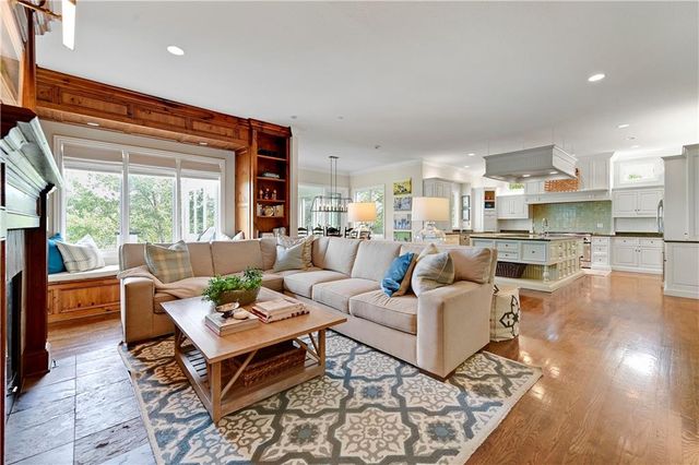 3700 W 153rd Street, Overland Park, KS 66224