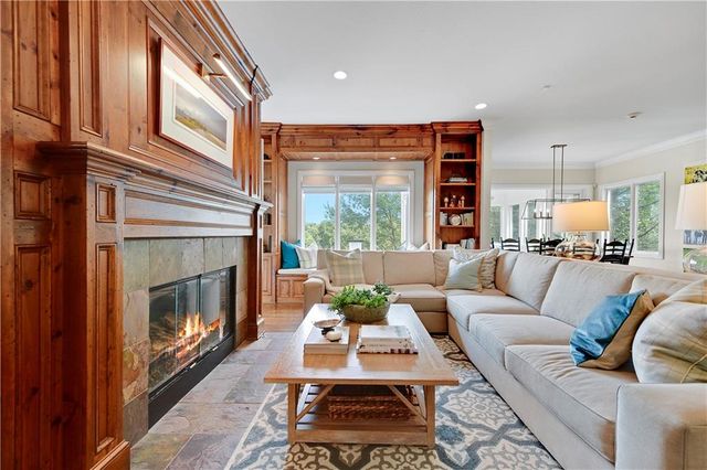 3700 W 153rd Street, Overland Park, KS 66224