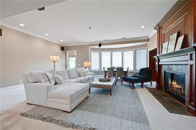 3700 W 153rd Street, Overland Park, KS 66224