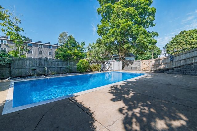107 E. Water Street, Rockland, MA 02370
