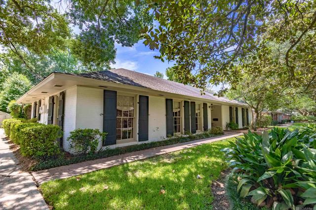 1284 Meadow Lea Dr, Baton Rouge, LA 70808