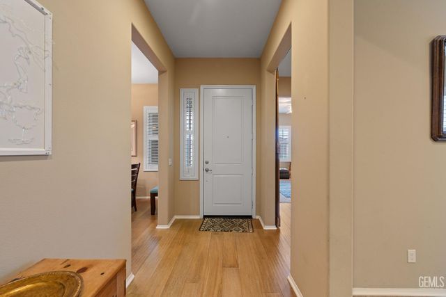 6411 Lisbon Place, Bakersfield, CA 93306