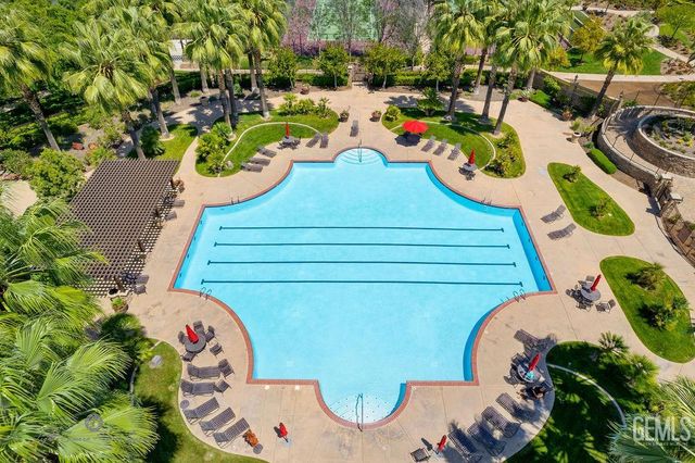 6411 Lisbon Place, Bakersfield, CA 93306